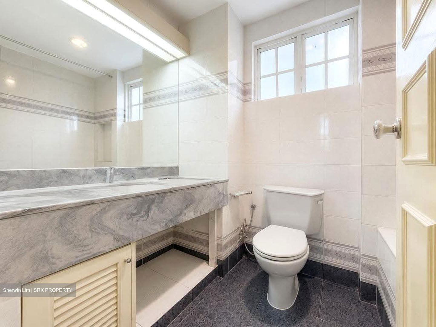 Lowland Road (D19), Terrace #613500791